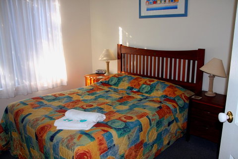 Bayside Villas - Accommodation Main Beach 25