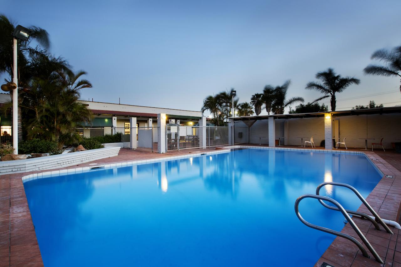 Bluff Point WA Accommodation Main Beach