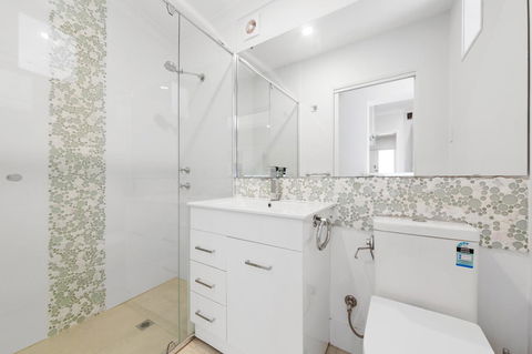 Inglewood Comfort - Accommodation Main Beach 12