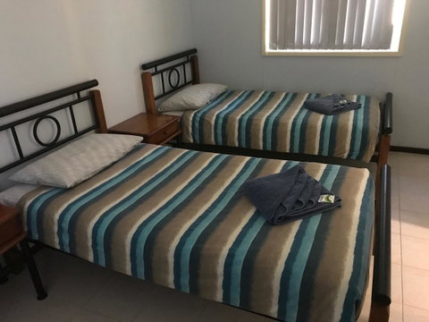 Peoples Park - Accommodation Main Beach 20