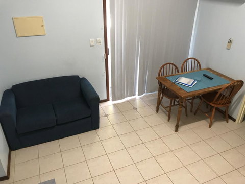 Peoples Park - Accommodation Main Beach 16