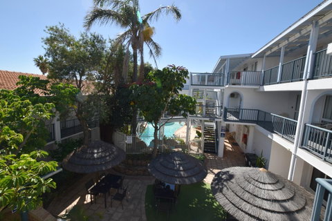 West Beach Lagoon 114 â€“ Ocean Views - Accommodation Main Beach 11