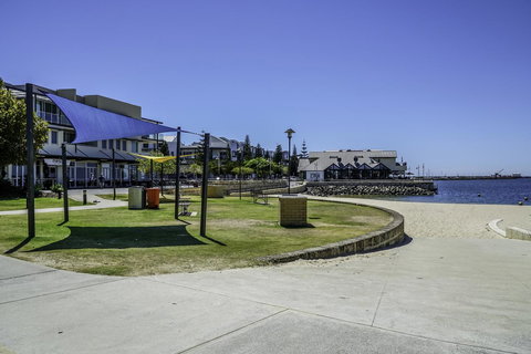 Luxury Suite Bunbury - Accommodation Main Beach 19