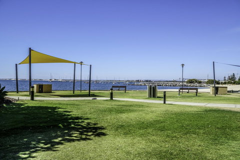 Luxury Suite Bunbury - Accommodation Main Beach 20