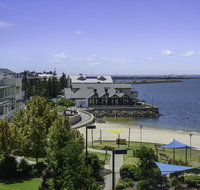 Luxury Suite Bunbury - Accommodation Main Beach