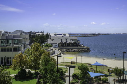 Luxury Suite Bunbury - Accommodation Main Beach 0