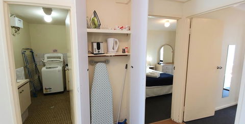 West Beach Lagoon 208 â€“ Great Value! - Accommodation Main Beach 6