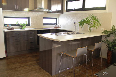 Como Retreat - Two Bedroom Villa - Accommodation Main Beach 1