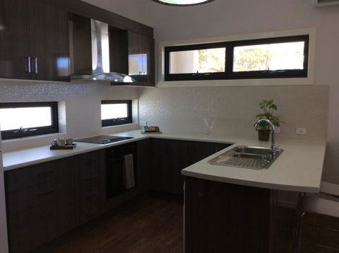 Como Retreat - Two Bedroom Villa - Accommodation Main Beach 18