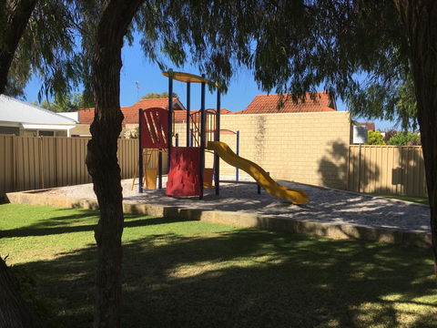 Geographe Bay Apartment - Accommodation Main Beach 8