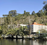 Sullivans Hotel - Accommodation Main Beach