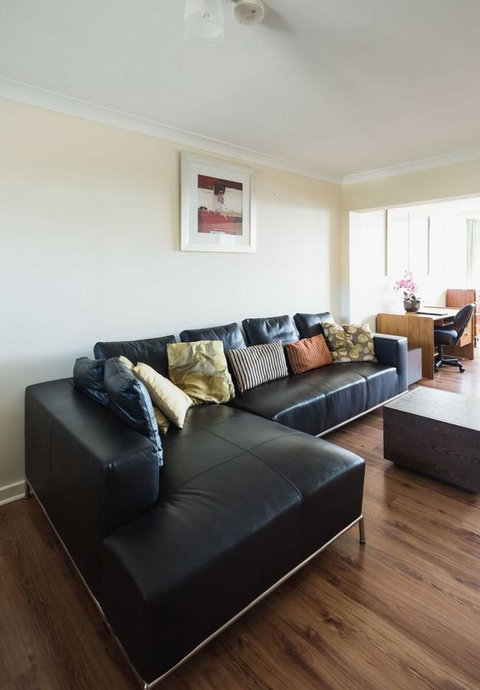 Studio 208 With Ocean Views - Accommodation Main Beach 13