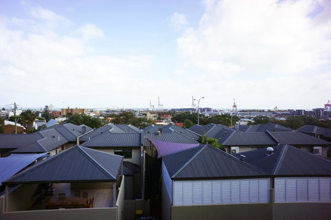 Studio 208 With Ocean Views - Accommodation Main Beach 18