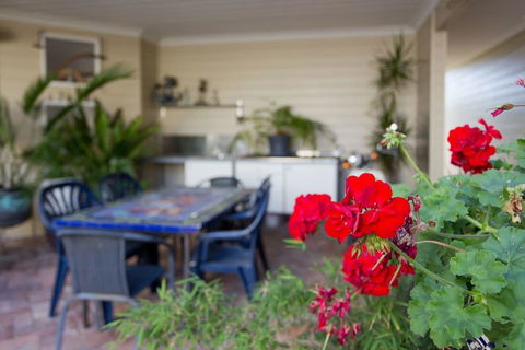Fremantle Local Beach Studio - Accommodation Main Beach 4