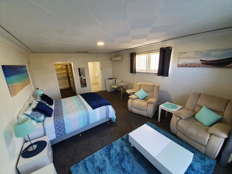 Palm Beach Bed & Breakfast - Accommodation Main Beach 21