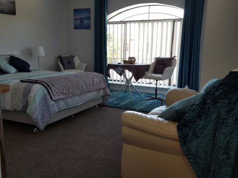 Palm Beach Bed & Breakfast - Accommodation Main Beach 9