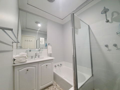 Palm Beach Bed & Breakfast - Accommodation Main Beach 28