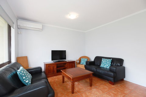 West Beach Lagoon 204 â€“ Ground Floor - Accommodation Main Beach 8