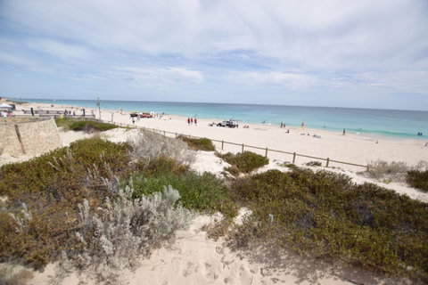 West Beach Lagoon 204 â€“ Ground Floor - Accommodation Main Beach 28