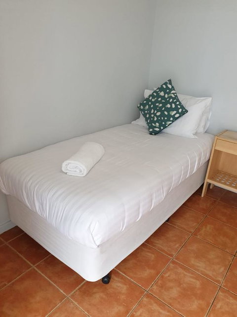 West Beach Lagoon 204 â€“ Ground Floor - Accommodation Main Beach 4