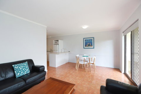 West Beach Lagoon 204 â€“ Ground Floor - Accommodation Main Beach 9