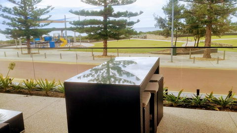 Mandurah Beach Front Apartment - Accommodation Main Beach 14