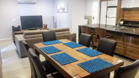 Mandurah Beach Front Apartment - Accommodation Main Beach 2