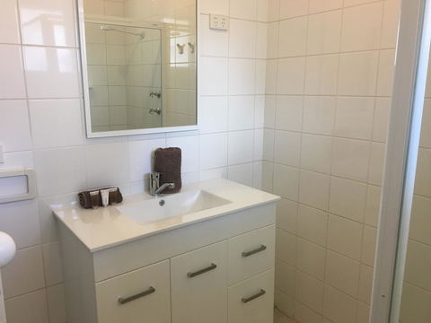 Esperance Central Accommodation - Accommodation Main Beach 10