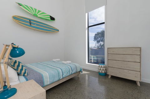 Sunset Place Apartments - Accommodation Main Beach 36