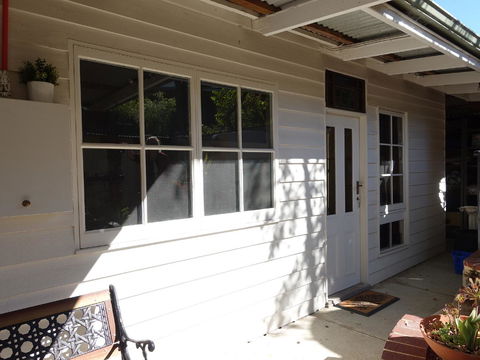 The Blacksmiths Cottage - Accommodation Main Beach 22