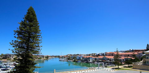 Studio Style Mindarie Marina - Accommodation Main Beach 0