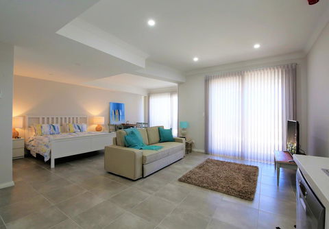 Studio Style Mindarie Marina - Accommodation Main Beach 4