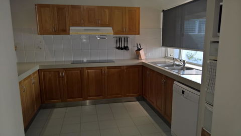 Waterside Canal Dreams - Accommodation Main Beach 8