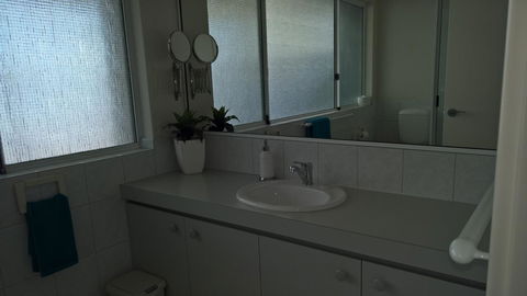 Waterside Canal Dreams - Accommodation Main Beach 18