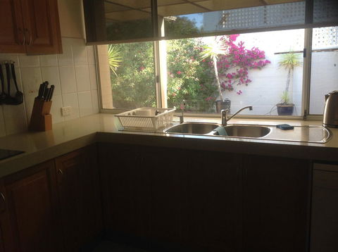 Waterside Canal Dreams - Accommodation Main Beach 9