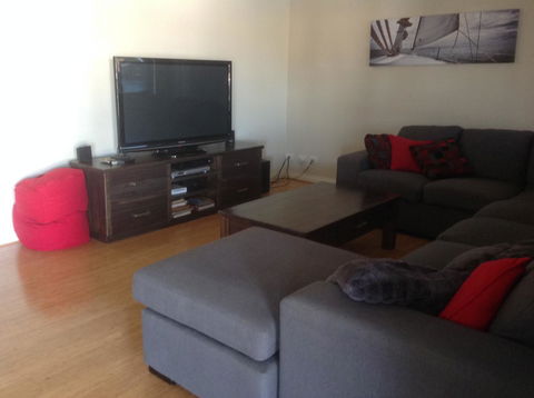 Waterside Canal Dreams - Accommodation Main Beach 26