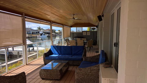 Waterside Canal Dreams - Accommodation Main Beach 6
