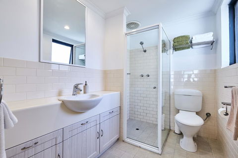 Fremantle Townhouse Unit 6 - Accommodation Main Beach 9