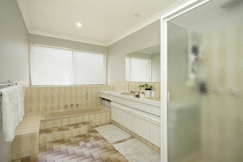 Marcus Villa Booragoon - Accommodation Main Beach 10