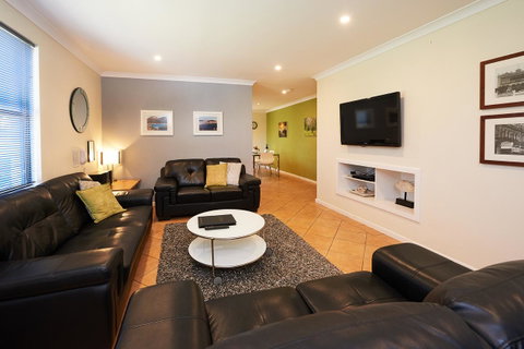 Albany Harbourside Apartments And Houses - Accommodation Main Beach 10