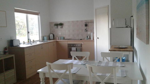Abbivale Farm Cottage - Accommodation Main Beach 4