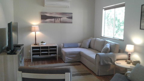 Abbivale Farm Cottage - Accommodation Main Beach 3