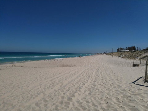 Salty Kiss - Accommodation Main Beach 19