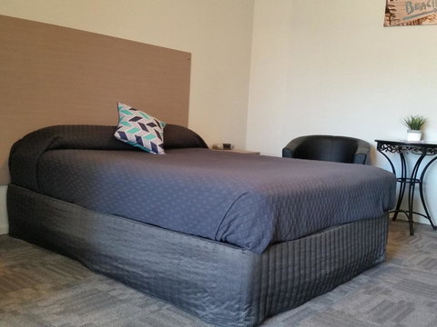 Mandurah Foreshore Motel - Accommodation Main Beach 2