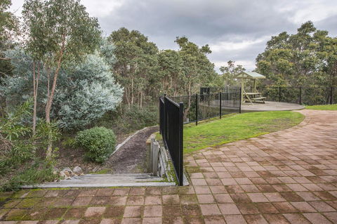 A Hidden Bush Delight - Accommodation Main Beach 9