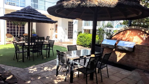 West Beach Lagoon 211 â€“ Great Views - Accommodation Main Beach 18