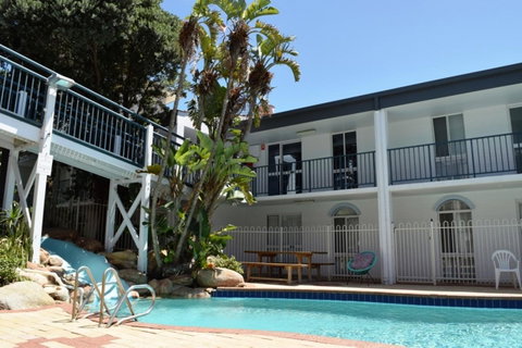 West Beach Lagoon 211 â€“ Great Views - Accommodation Main Beach 22