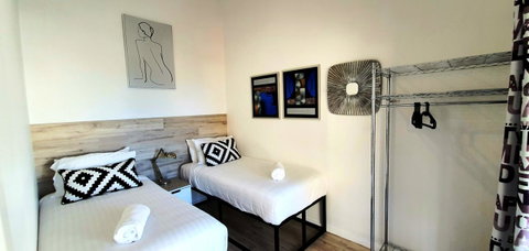 West Beach Lagoon 211 â€“ Great Views - Accommodation Main Beach 12