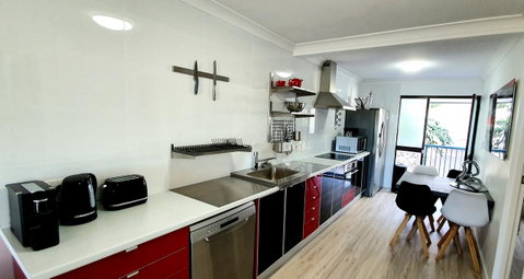 West Beach Lagoon 211 â€“ Great Views - Accommodation Main Beach 3