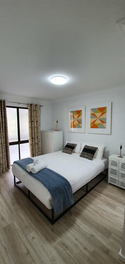 West Beach Lagoon 211 â€“ Great Views - Accommodation Main Beach 9